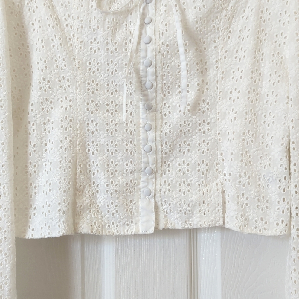 Joie Eyelet Embroidered Square Neck Form Fitting Long Sleeve Cropped Top White S - Picture 7 of 12
